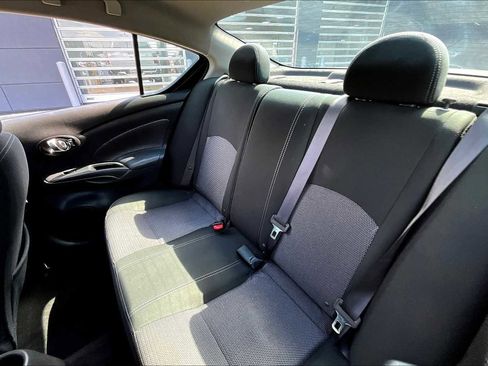 Used 2019 Nissan Versa SV image 17