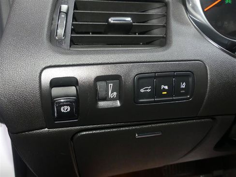 Used 2015 Chevrolet Impala LT w/ Convenience Package FWD image 29