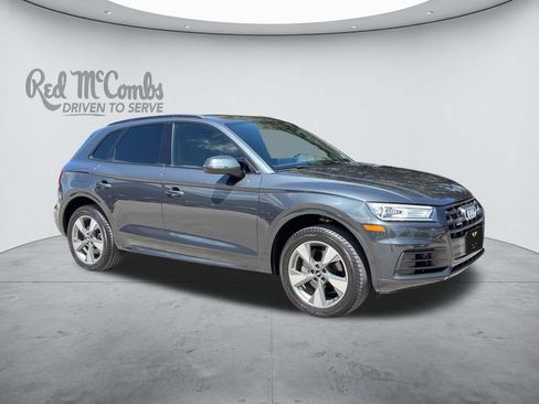 Used 2020 Audi Q5 2.0T Premium w/ Titanium Sport Package AWD/4WD image 8