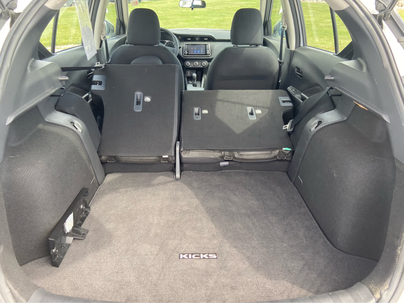 Used 2025 Nissan Kicks Play S FWD image 9
