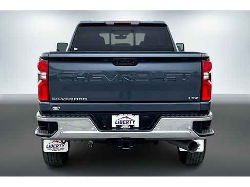 Used 2020 Chevrolet Silverado 3500 LTZ w/ LTZ Plus Package image 5