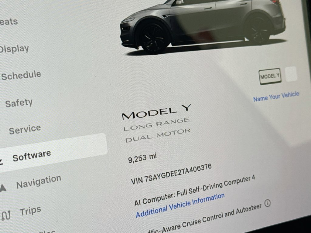 Used 2026 Tesla Model Y Long Range AWD/4WD image 11