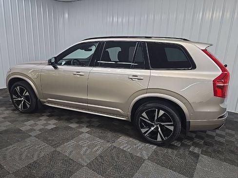 Used 2023 Volvo XC90 T8 Plus w/ Protection Package AWD/4WD image 4