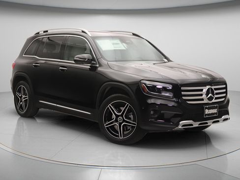 New 2026 Mercedes-Benz GLB 250 4MATIC image 13