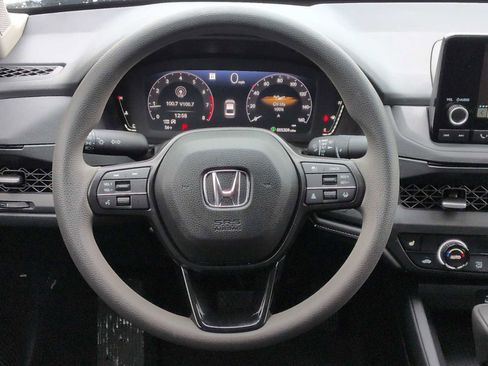 Used 2025 Honda Accord SE image 23