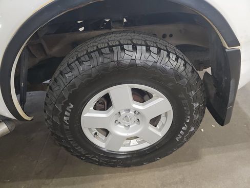 Used 2005 Nissan Frontier SE w/ (P01) Power Pkg AWD/4WD image 34