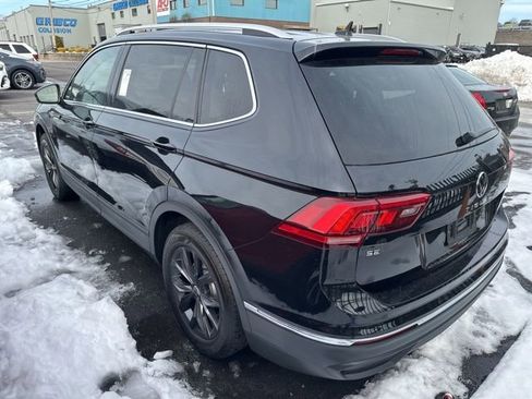 Used 2024 Volkswagen Tiguan SE image 5