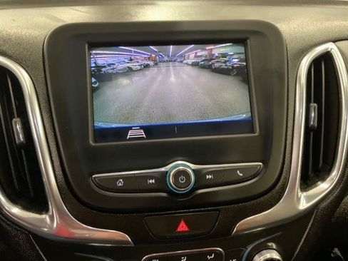 Used 2020 Chevrolet Equinox LT w/ Driver Convenience Package FWD image 18