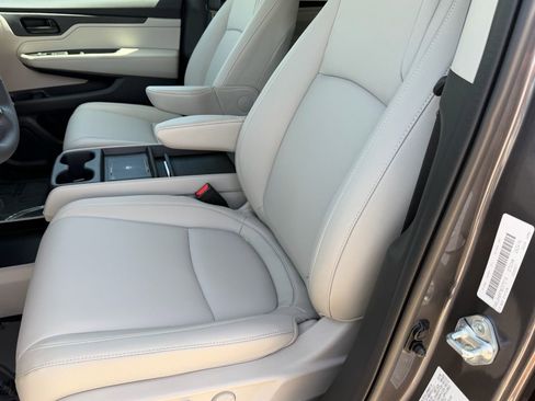 New 2026 Honda Odyssey EX-L image 21