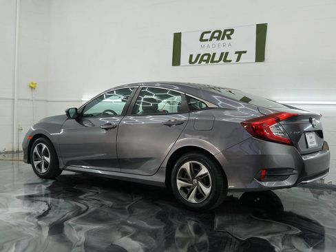 Used 2019 Honda Civic LX image 9