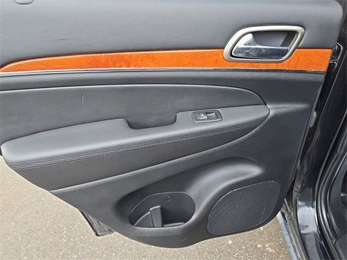 Used 2012 Jeep Grand Cherokee Overland image 25