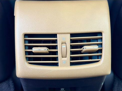 Used 2016 Lexus ES 350 w/ Premium Package w/Wood Trim image 19