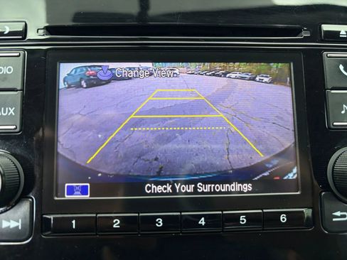 Used 2016 Honda HR-V LX image 29