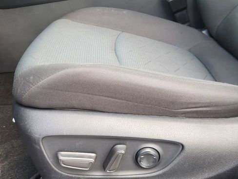 Certified 2025 Toyota RAV4 XLE FWD image 22