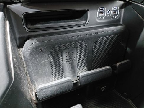 Used 2022 RAM 1500 Limited w/ Body Color Bumper Group image 9