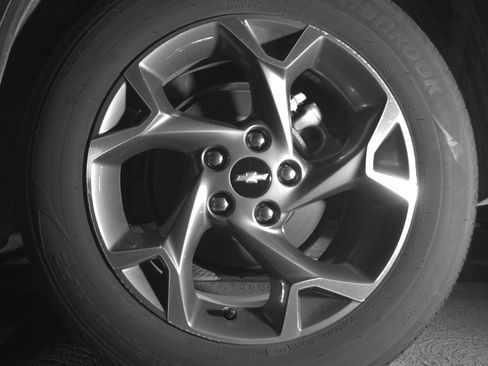 Used 2025 Chevrolet Trax LT FWD image 14