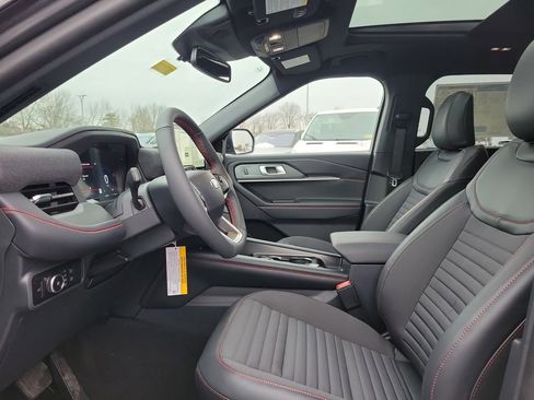 New 2026 Ford Explorer ST-Line w/ ST-Line Street Pack image 16