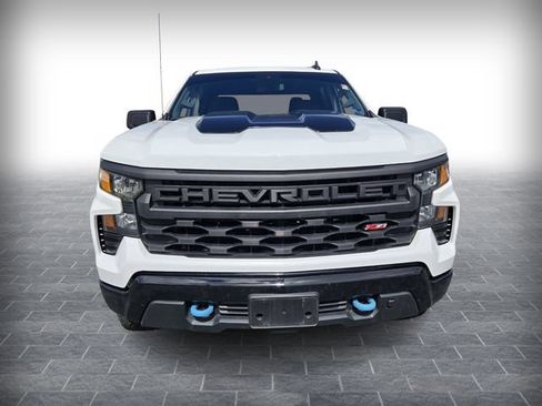 Used 2025 Chevrolet Silverado 1500 Custom Trail Boss AWD/4WD image 2