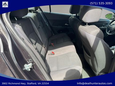 Used 2016 Chevrolet Cruze LT w/ Technology Package FWD image 14
