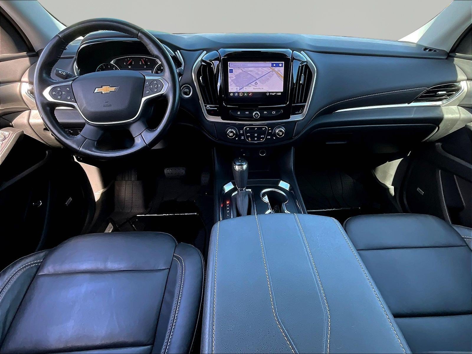 Used 2020 Chevrolet Traverse LT w/ LT Premium Package FWD image 7