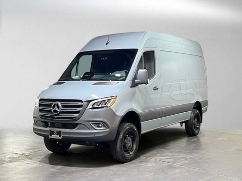 Used 2026 Mercedes-Benz Sprinter 2500 image 7