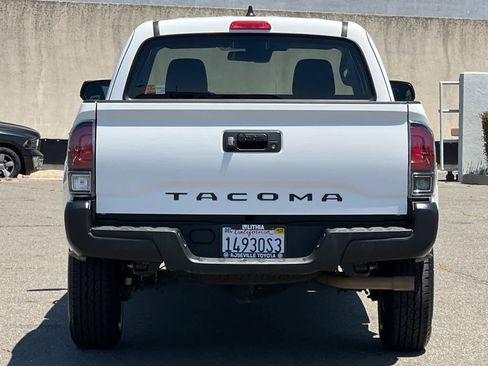 Used 2022 Toyota Tacoma SR RWD image 7