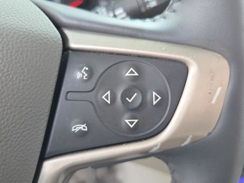 Used 2019 GMC Terrain Denali w/ Advanced Safety Package image 13