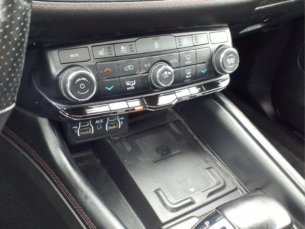 Used 2021 Dodge Durango R/T w/ Blacktop Package AWD/4WD image 28