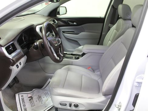 Used 2017 GMC Acadia SLT image 20