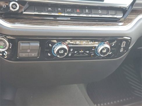 New 2026 GMC Sierra 1500 SLE w/ X31 Off-Road Package image 17