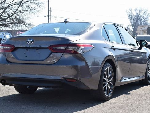 Used 2023 Toyota Camry XLE image 5
