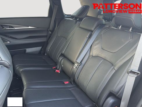 Used 2025 INFINITI QX60 Sensory w/ Vision Package AWD/4WD image 23