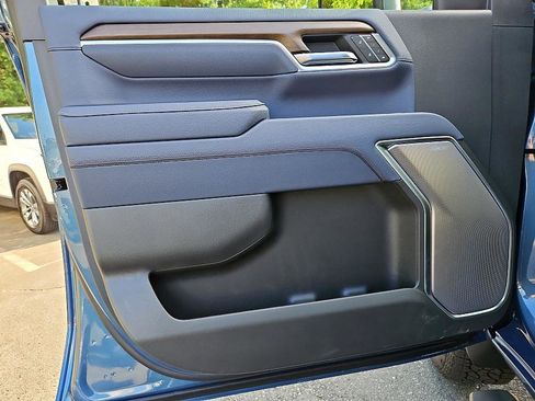 New 2025 Chevrolet Silverado 2500 High Country w/ Technology Package image 13