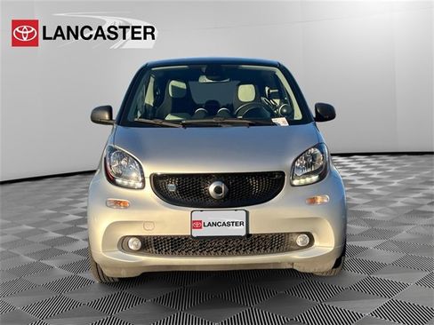 Used 2018 smart fortwo electric drive image 2