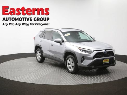 Used 2021 Toyota RAV4 XLE w/ XLE Grade Weather Package AWD/4WD image 51