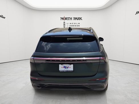 New 2026 Lincoln Nautilus Reserve w/ Jet Appearance Package AWD/4WD image 4