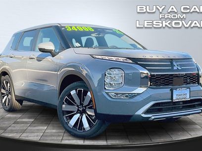 New 2025 Mitsubishi Outlander SE