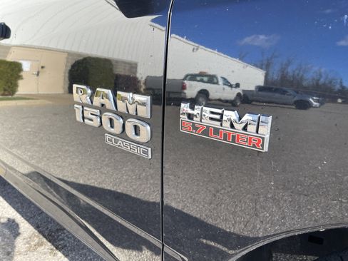 Used 2019 RAM 1500 ST w/ SXT Plus Group image 29