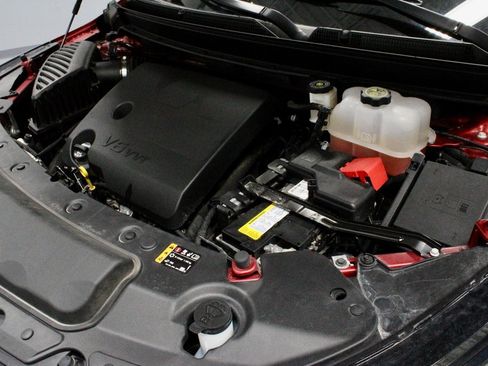 Used 2024 Buick Enclave Premium image 19