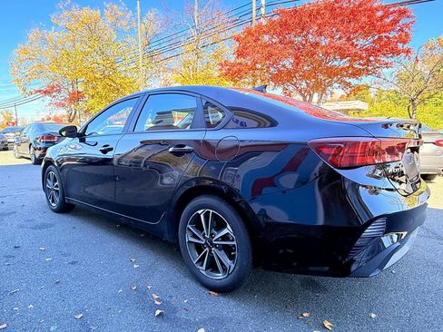 Used 2023 Kia Forte LXS image 7