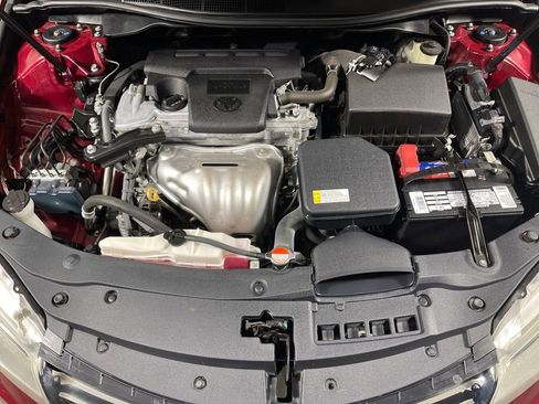 Used 2016 Toyota Camry XSE image 9