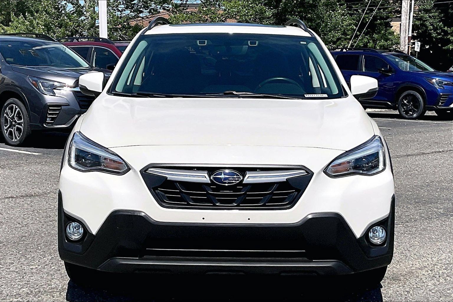 Used 2022 Subaru Crosstrek 2.5i Limited w/ Moonroof Package 1 AWD/4WD image 3