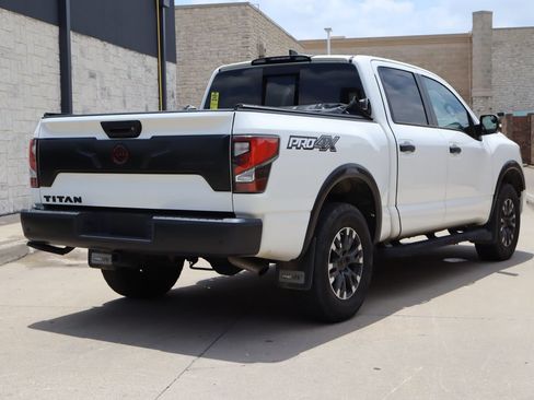 Used 2024 Nissan Titan PRO-4X w/ Pro-4x Convenience Package AWD/4WD image 3