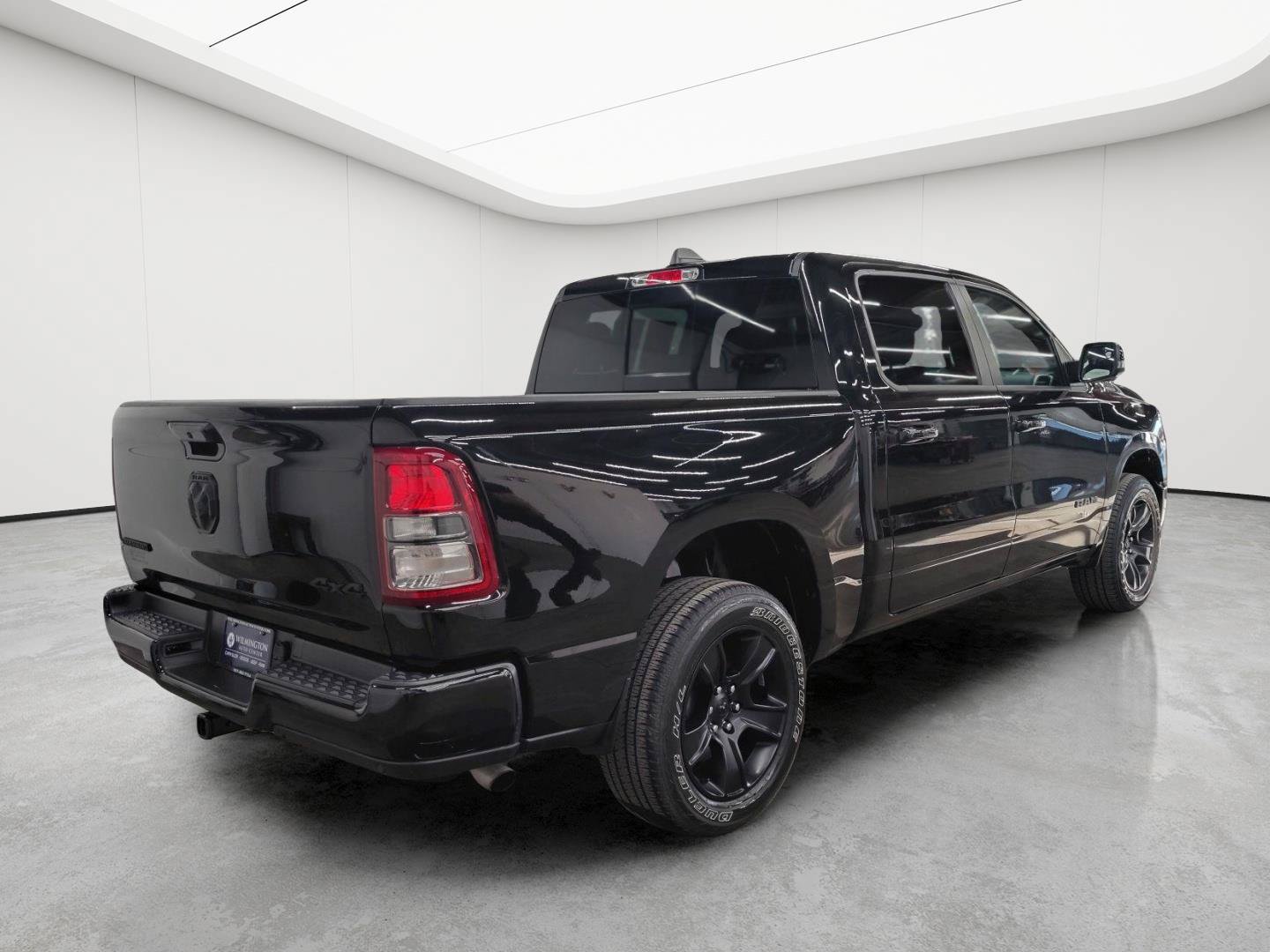 Used 2023 RAM 1500 Big Horn AWD/4WD image 3