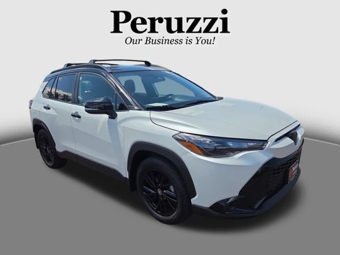 Used 2025 Toyota Corolla Cross AWD Hybrid w/ Moonroof Package image 1