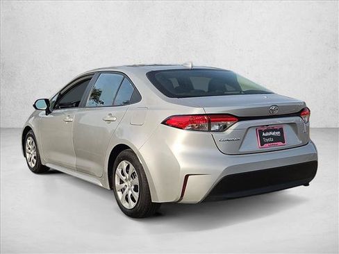 Used 2024 Toyota Corolla LE FWD image 8