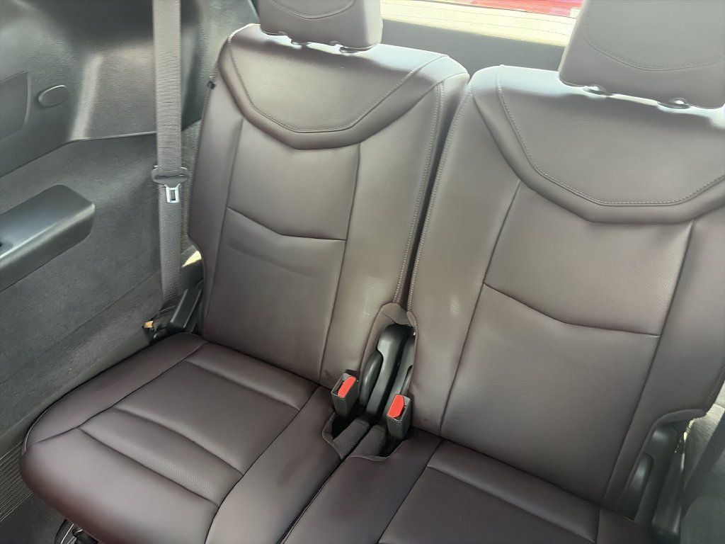 Used 2023 Cadillac XT6 Premium Luxury FWD image 30