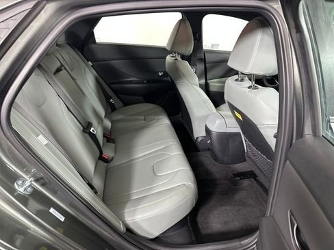 Certified 2025 Hyundai Elantra Limited image 44