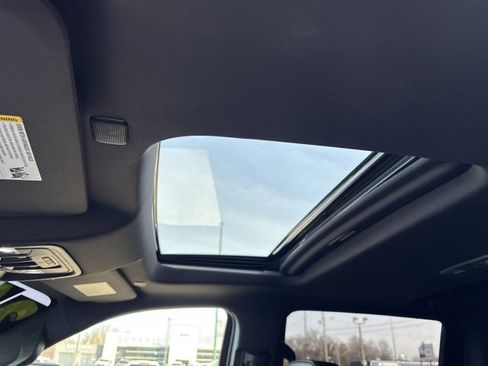 Used 2024 GMC Sierra 2500 AT4 w/ AT4 Premium Plus Package image 23