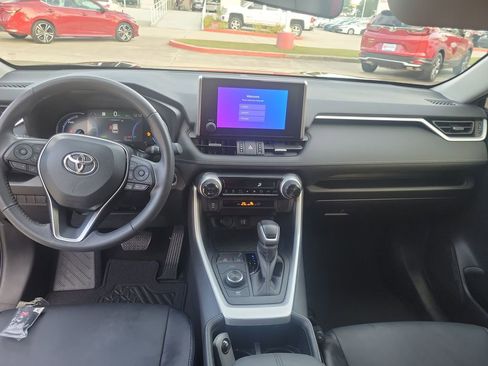 Certified 2023 Toyota RAV4 XLE Premium image 19